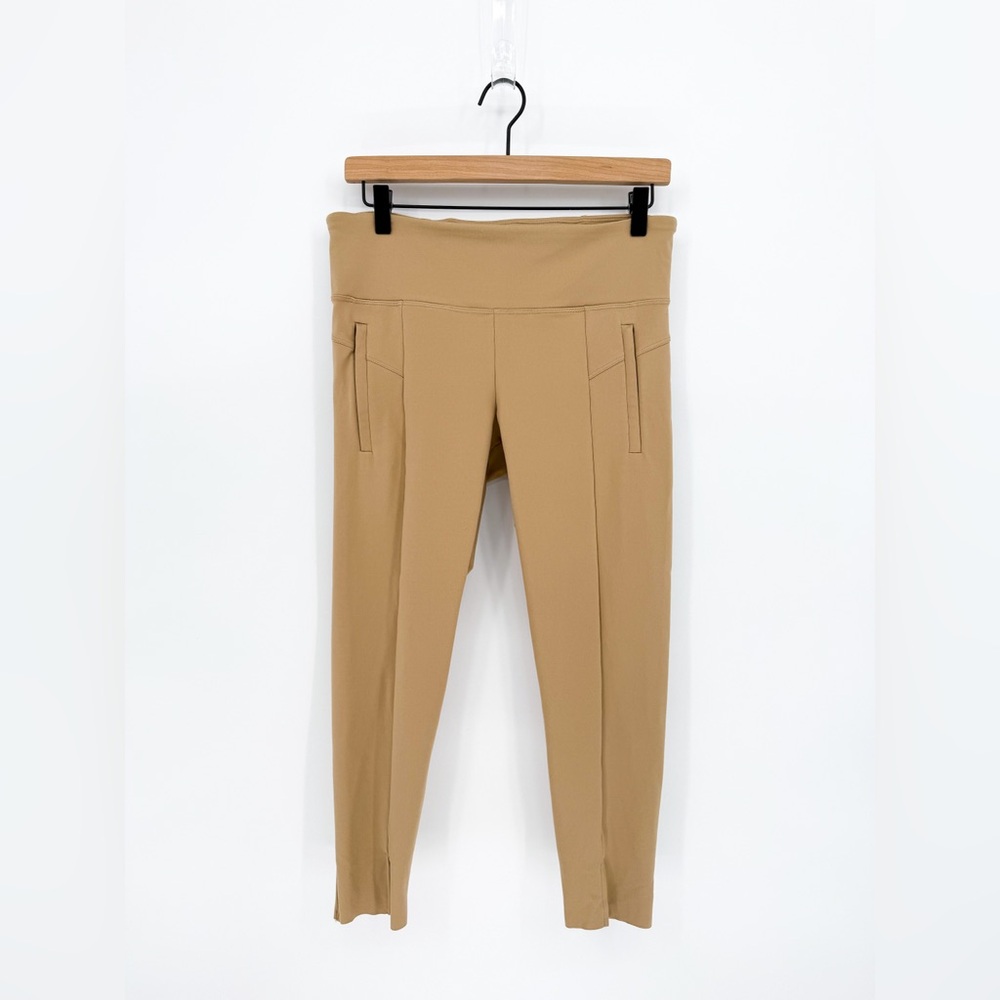 GapFit Blackout Technology Full Length City Leggings in Tan Khaki Medium Petite